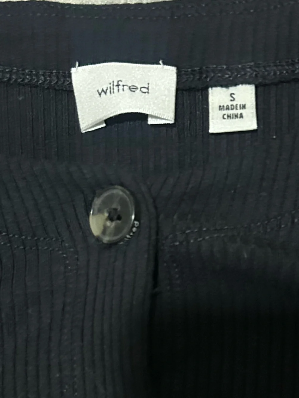 ARITZIA WILFRED Long Sleeve Button Up Camisole Cropped Cardigan Top